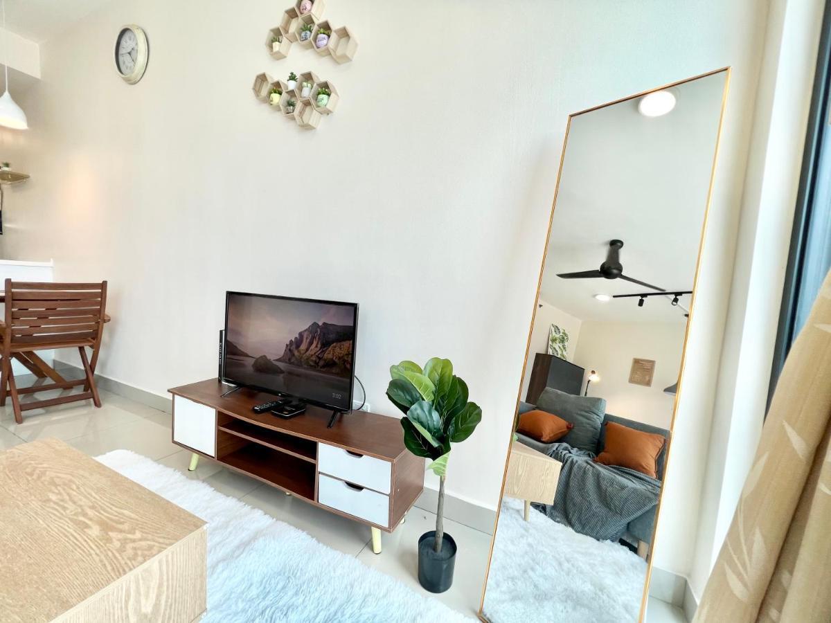 A 1-4 Pax Cozy Studio Tv Box Pool 100Mps Wifi 3 Bed Trefoil Setia Alam Dış mekan fotoğraf