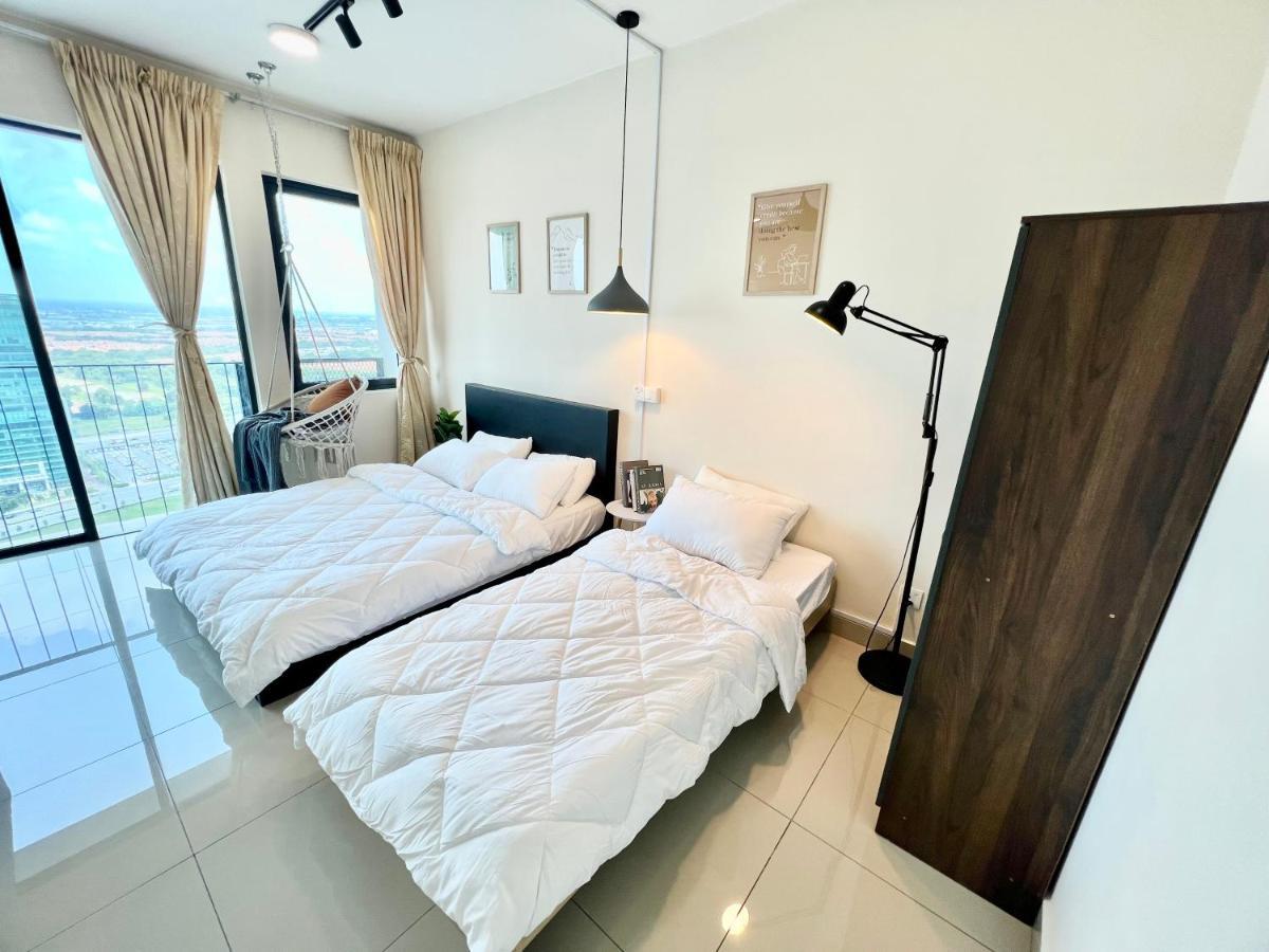 A 1-4 Pax Cozy Studio Tv Box Pool 100Mps Wifi 3 Bed Trefoil Setia Alam Dış mekan fotoğraf