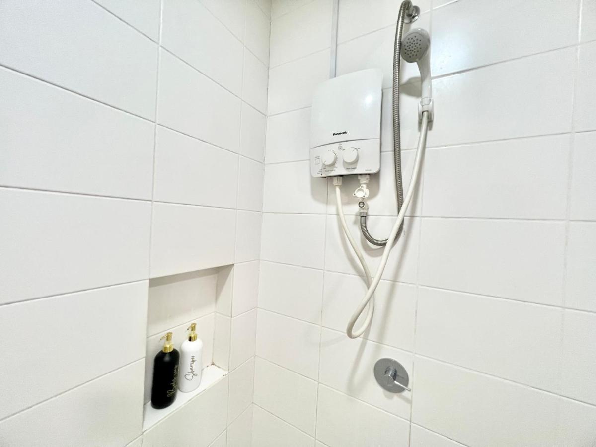 A 1-4 Pax Cozy Studio Tv Box Pool 100Mps Wifi 3 Bed Trefoil Setia Alam Dış mekan fotoğraf